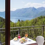 Italian Lakes With Views 別荘 *