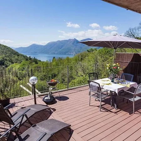 Italian Lakes With Views 別荘