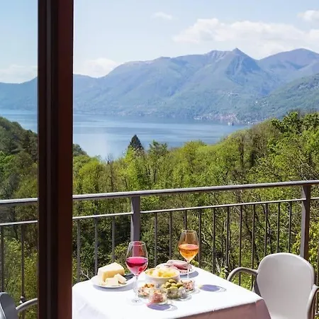 Italian Lakes With Views Сasa de vacaciones *